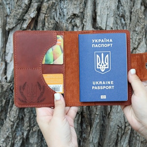 Personalisierte Leder Passhülle, Echte Reisebrieftasche aus Rindsleder, Distressed Leder Passport Cover, Kartenhüllen Etui, Dokumenten Organizer