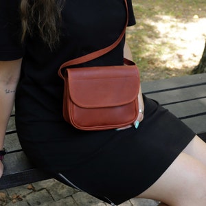 Natural Leather Crossbody Small Bag, Mini Shoulder Bag for Women, Handmade Leather Mini Bag, Crossbody Purse for Women, Black Saddle Purse