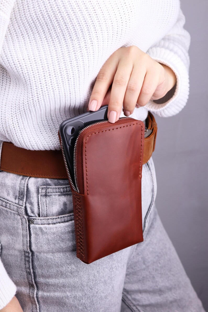 Handmade Leather Smartphone Holster: Zip Case with Belt Clip, Personalized image 20