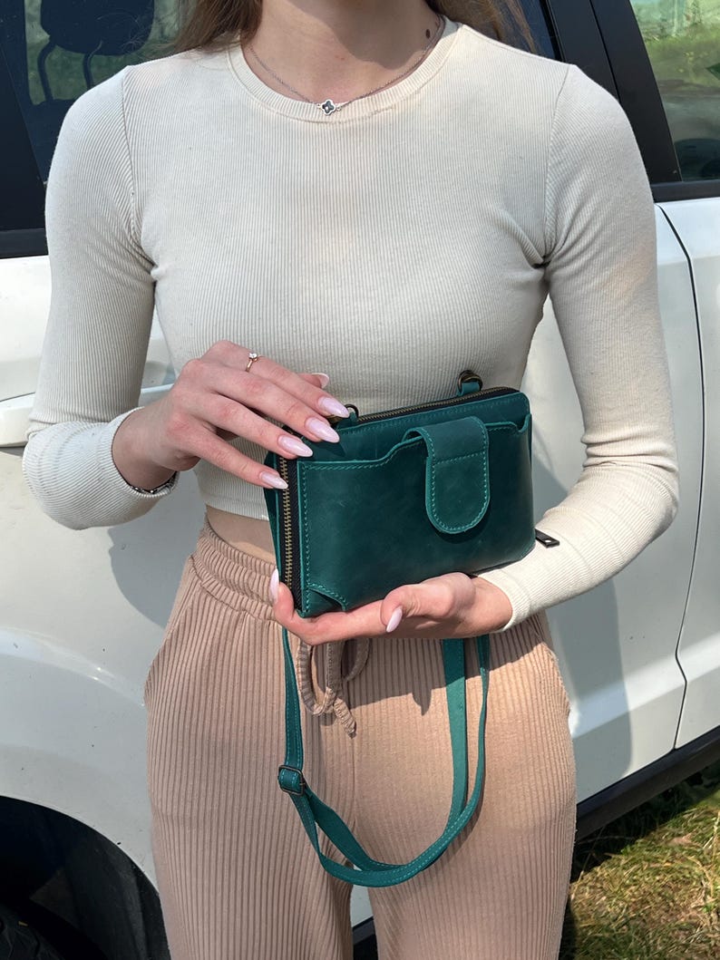 Personalized Crazy Horse Leather Crossbody Phone Wallet Bag: RFID, Vintage Style Leather Shoulder Purse 画像 14