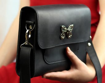 Handmade Black Leather Shoulder Bag: Small Zipper Purse