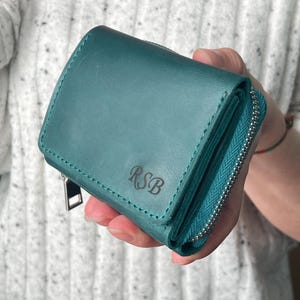 Genuine Leather Women's Wallet, Handmade Small Purse With Zipper Coin Pocket, Leather Trifold Wallet with Card Slots and Cash Compartmen