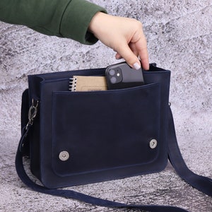 Petite serviette en cuir avec bandoulière/ sacoche à poignée supérieure pour homme/ sac messager bleu/ sac à bandoulière en cuir/ sac à bandoulière pour documents image 7