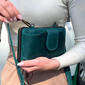 Personalized Leather Crossbody Phone Wallet: Antic, RFID Blocking, 20 Card Slots, Leather Shoulder Purse