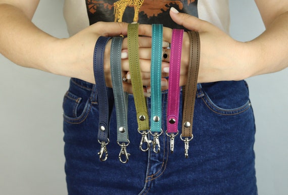 Leather Wristlet Strap for Wallet/ Bag/ Purse/pouch/ Wristlet Keychain/  Personalized Handmade Wrist Lanyard/ Swivel Hook Around Wrist Strap 