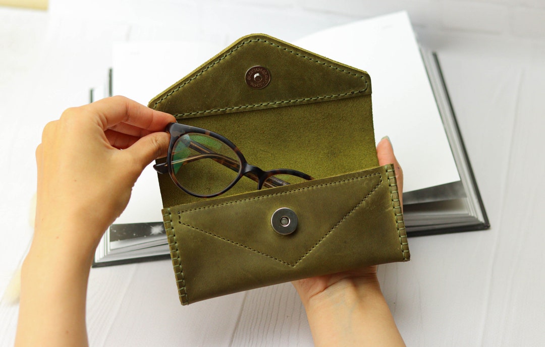 Leather Glasses Case / Handmade Holster for Sunglasses / Reading