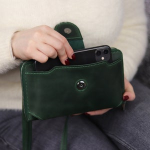 Leather Crossbody Bag for iPhone 12 / 13 / 14 / 15 Pro Max Shoulder Phone Wallet / Handmade Bag / Travel Zip Wallet / Shoulder Strap Purse image 2