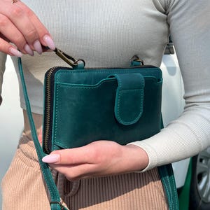 Personalized Leather Crossbody Phone Wallet Bag: RFID Blocking, Vintage Style  Leather Shoulder Purse