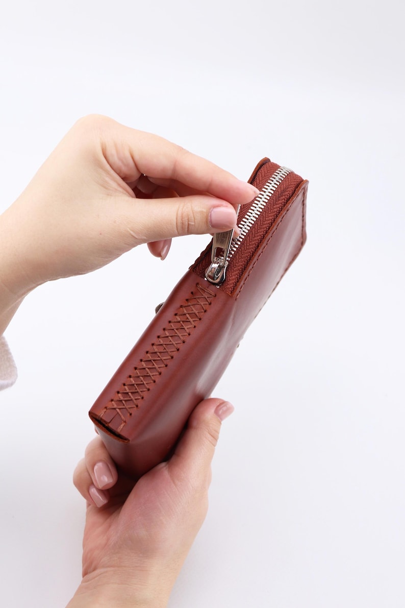 Handmade Leather Smartphone Holster: Zip Case with Belt Clip, Personalized image 18
