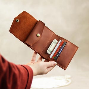Genuine Leather Mini Cash Wallet for Women, Minimalist Leather Card Slots Pocket Purse With Button Closure, Handmade Small Bifold Wallet