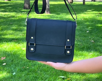 Crazy Horse Leather Messenger Bag, Custom Monogrammed, Handcrafted Crossbody  Briefcase, Shoulder Flap Zipper Purse