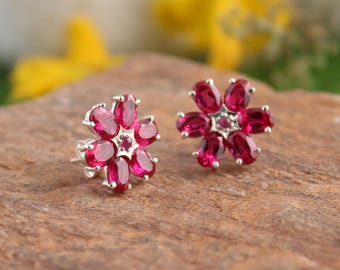 Brincos Flor de Rubi em Prata de Lei 925, Brincos Florais de Rubi Natural, Joias com Pedras do Mês de Julho, Presente Feito à Mão para Ela
