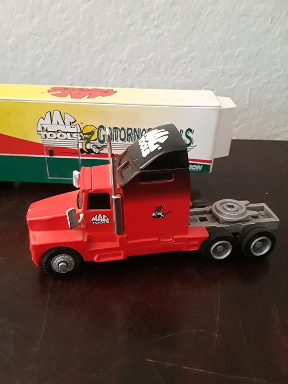 collectable model trucks