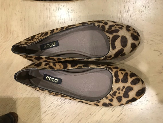 ecco leopard flats