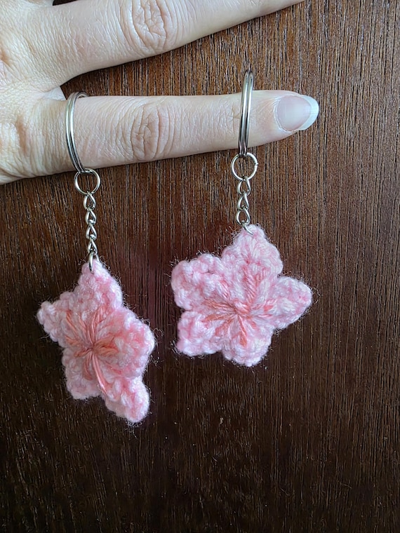Crochet Sakura Flower Keychain – Handmade Cherry Blossom Charm for