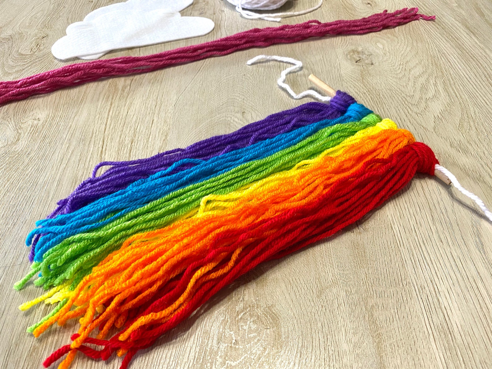 Rainbow Yarn Wall Hanging Craft Kit // DIY Rainbow Decor // Etsy UK