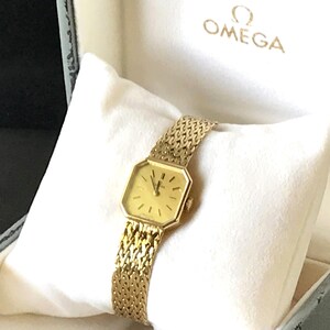 Vintage Ladies Omega Bracelet Wristwatch in 18 ct Solid Yellow Gold - Manual Wind - 7 inches long - Full UK Hallmarks 1975 - Weight 36 g's