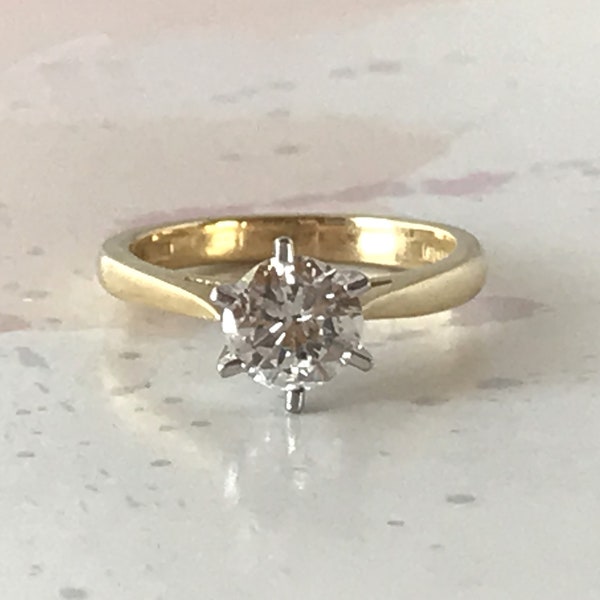 Vintage Natural Diamond Solitaire Ring (0.75 ct) set in 18 ct Solid Yellow Gold - Ring Size UK "i 1/2" US "4.5" - Full UK Hallmarks 1969