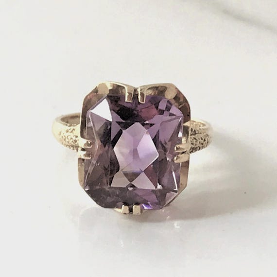 Large Amethyst Ring in 9 ct. Solid Yellow Gold - … - image 4