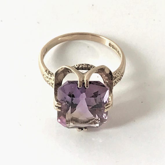 Large Amethyst Ring in 9 ct. Solid Yellow Gold - … - image 6