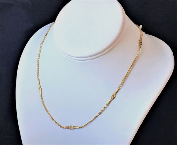 Fancy Link Chain Necklace in 18 ct Solid Yellow G… - image 2