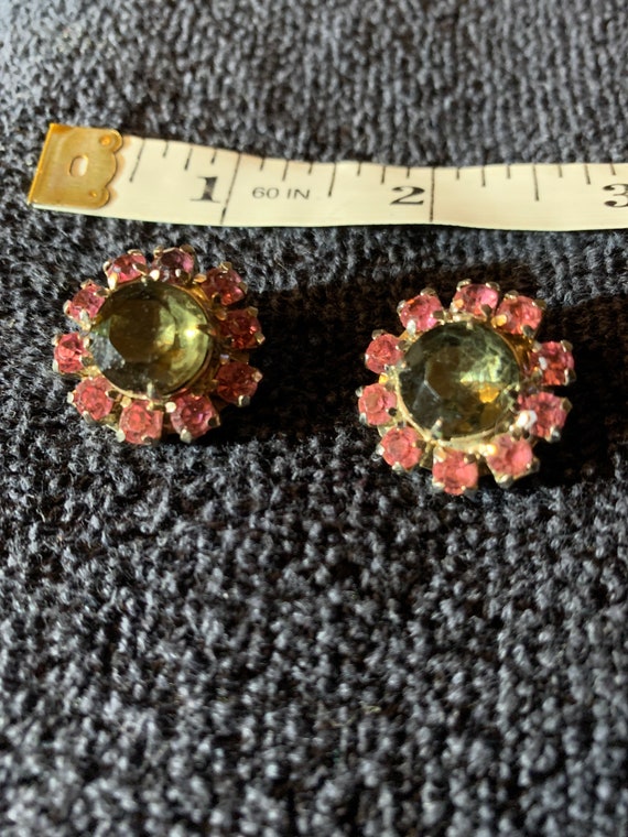 VINTAGE Olivine Green and Pink Rhinestone Flower … - image 1