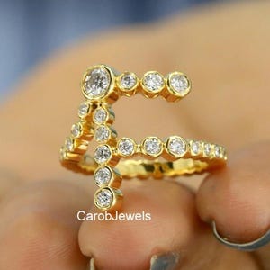 Anillo de moissanita de talla redonda con bisel de diamantes, anillo de diamantes con letra F, anillo de compromiso de eternidad, anillo de propuesta de oro amarillo de 18 k