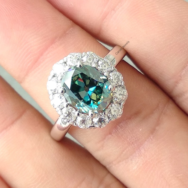2.50Ct Antique Oval Cut Moissanite Engagement Ring Blue Green Oval Cut Moissanite Oec Round Cut Moissanite Ring in 10K 14K 18K White Gold