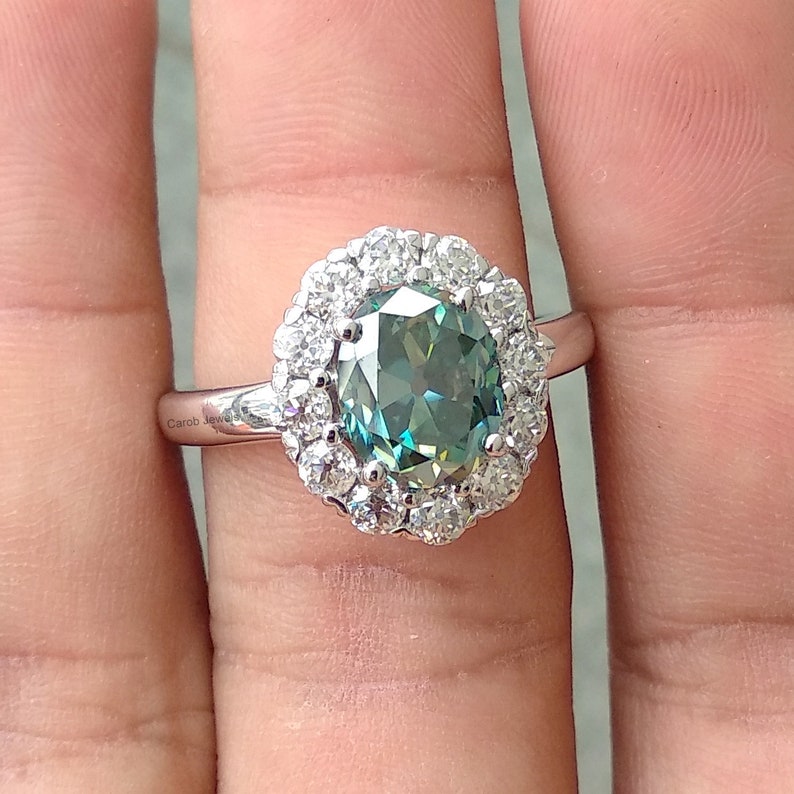 2.50Ct Antique Oval Cut Moissanite Engagement Ring Blue Green Oval Cut Moissanite Oec Round Cut Moissanite Ring in 10K 14K 18K White Gold