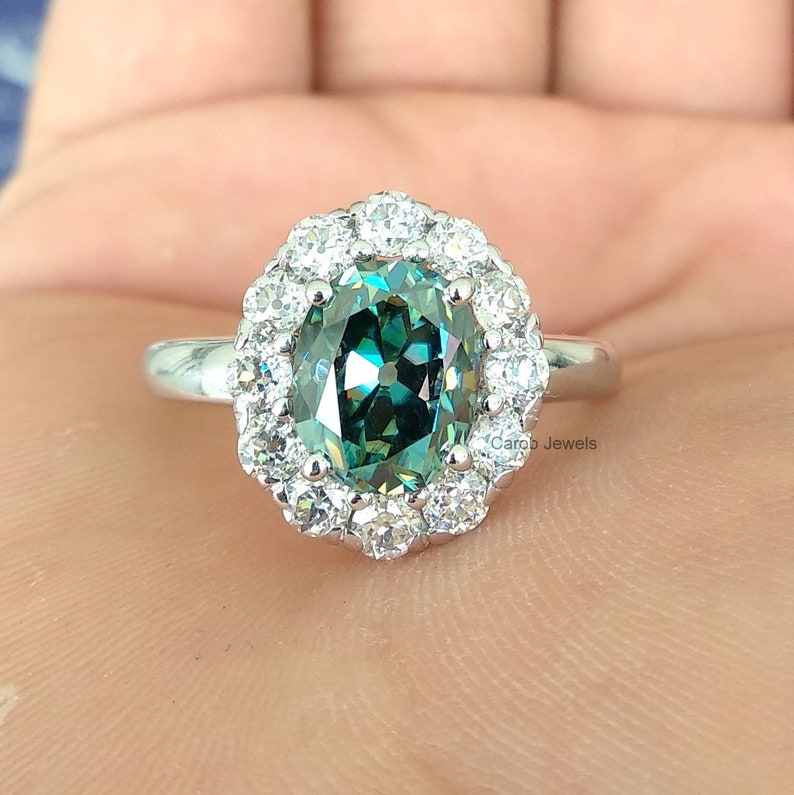2.50Ct Antique Oval Cut Moissanite Engagement Ring Blue Green Oval Cut Moissanite Oec Round Cut Moissanite Ring in 10K 14K 18K White Gold