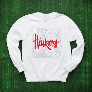 Women's top husker sweatshirts