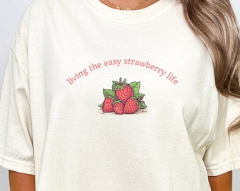 Strawberry Shirt, Strawberry Lovers T-Shirt, Oversized Botanical Shirt, Strawberry Festival TShirt, Fruit Lover Gift, Farm Fruits Shirt