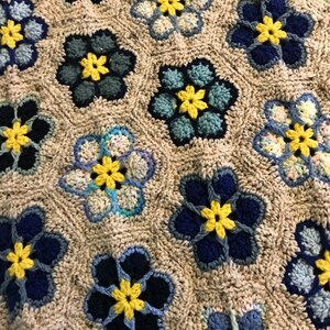 Handgemachte Blumen Hexagon Decke
