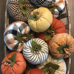 Fabric pumpkins, handmade fabric pumpkins, fall decor, autumn decor, pumpkin decor, Fall plaid pumpkins, pumpkin decor, cloth pumpkins