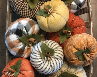 Fabric pumpkins, handmade fabric pumpkins, fall decor, autumn decor, pumpkin decor, Fall plaid pumpkins, pumpkin decor, cloth pumpkins