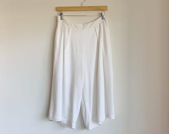 90s White long culotte shorts, vintage white bermuda shorts