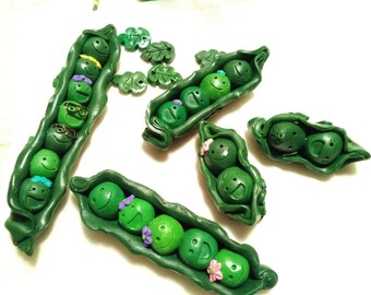 CUSTOM Peas in a Pod Ornament. Personalized 6 to 10 peas
