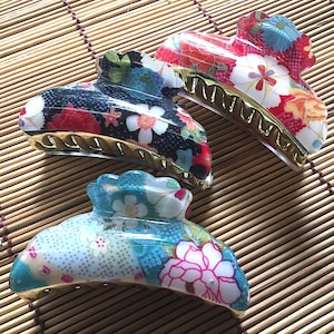 Our shop original product 【free shipping】 Hair accessories made of traditional kimono with resin. Handmade by craftsmen!