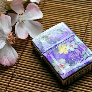 Shipping fee is free【Zippo case】(2piece set) You can put your name in kanji. Japanese art is drawn on the front of Zippo case.