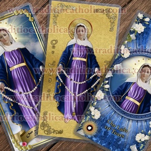 Our Lady of Tears, Brazilië, gelamineerde heilige gebedskaarten. Standbeeldkunst Onze-Lieve-Vrouw van Tranen.