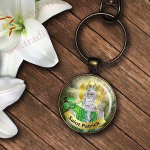Saint St Patrick of Ireland - bronze high quality keychain.