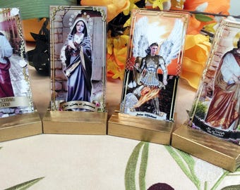 Mini golden handcrafted altar base stand for holy cards.