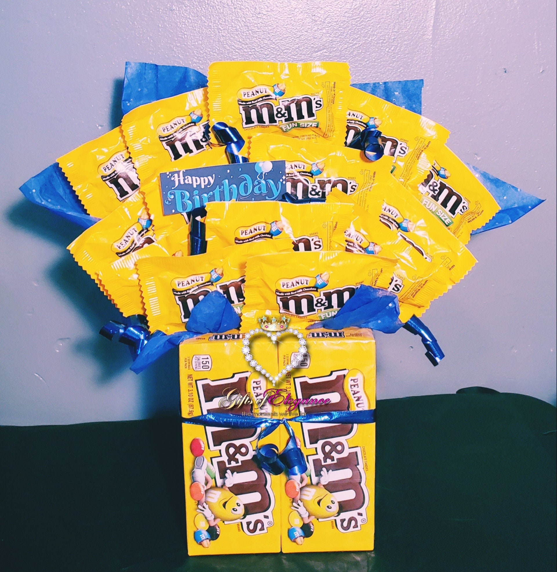 M&M'S Peanut Milk Chocolate Fun Size Candy Bag, 10.57 oz - Harris