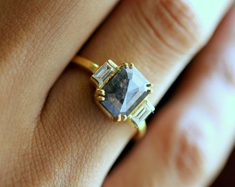 2 carat diamond ring, Salt and pepper diamond, Gray diamond, three stone ring Emerald cut, Rose cut diamond ring, Diamond engagement ring