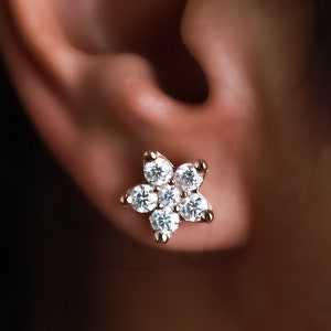 IGI Certified 1.7 TCW Flower Diamond Stud Earrings, 14K Solid Gold, Round Diamond Earrings, Anniversary Gift, Diamond Gift Earrings for Her