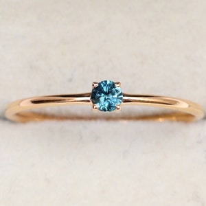 Round Montana Parti Sapphire Engagement Ring – Green Sapphire in Solid Gold – Minimalist Stacking Ring – Dainty Handmade Jewelry Gift