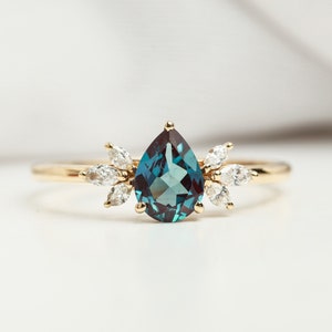 Alexandrite Diamond Engagement Ring | Pear-Shaped Alexandrite | Color Change Gemstone | 14K Gold Engagement Ring | Unique Alexandrite Ring