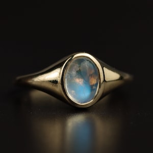 Moonstone signet ring signet ring statement ring silver rainbow moonstone ring signet ring moonstone ring solid gold signet ring fathers day