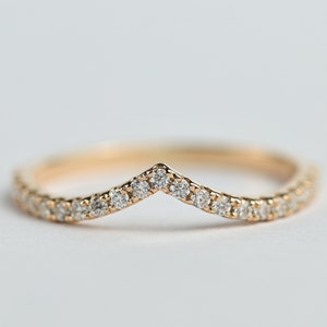 Chevron Wedding Ring, Nesting Diamond Wedding Band, Stackable Diamond Wedding Ring for Women, Elegant Diamond Wedding Ring