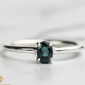Teal Montana Sapphire Stacking Ring, Solid Gold Prong Set Parti Sapphire, Elegant Gemstone Jewelry, 14K Solid Gold Ring